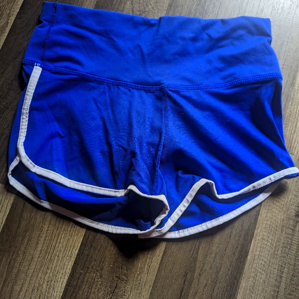 Scrunch Booty shorts
